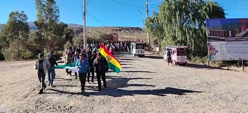 Vecinos de los barrios Recreo I y II y la Vendimia salen en marcha de protesta